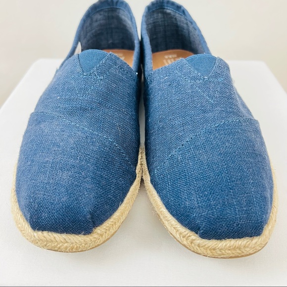 TOMS Men’s Jean and Jute Lining Shoes - Picture 5 of 12